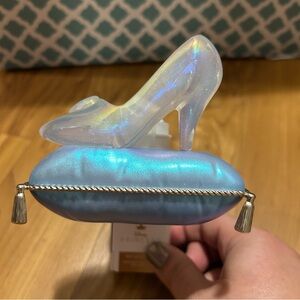 Bath & Body Works Cinderella Iridescent Shoe on Blue Cushion Wallflower